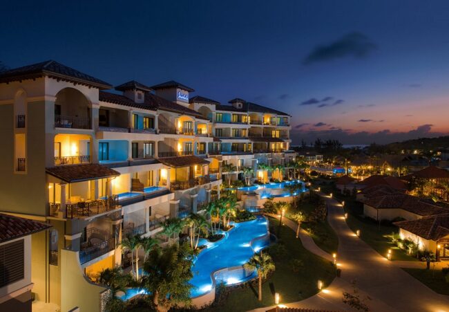 Grenada Pool 20